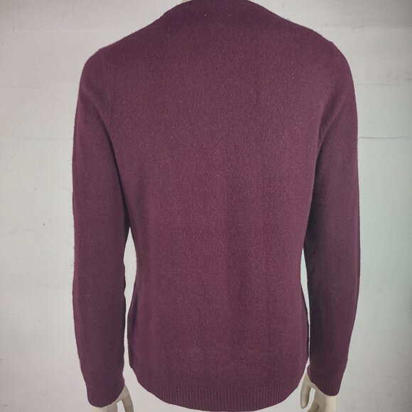 L.L. Bean burgundy red 100% Cashmere crew neck pullover sweater ladies Medium - Picture 5 of 8
